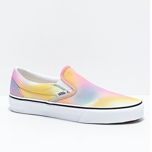 vans aura shift slip on